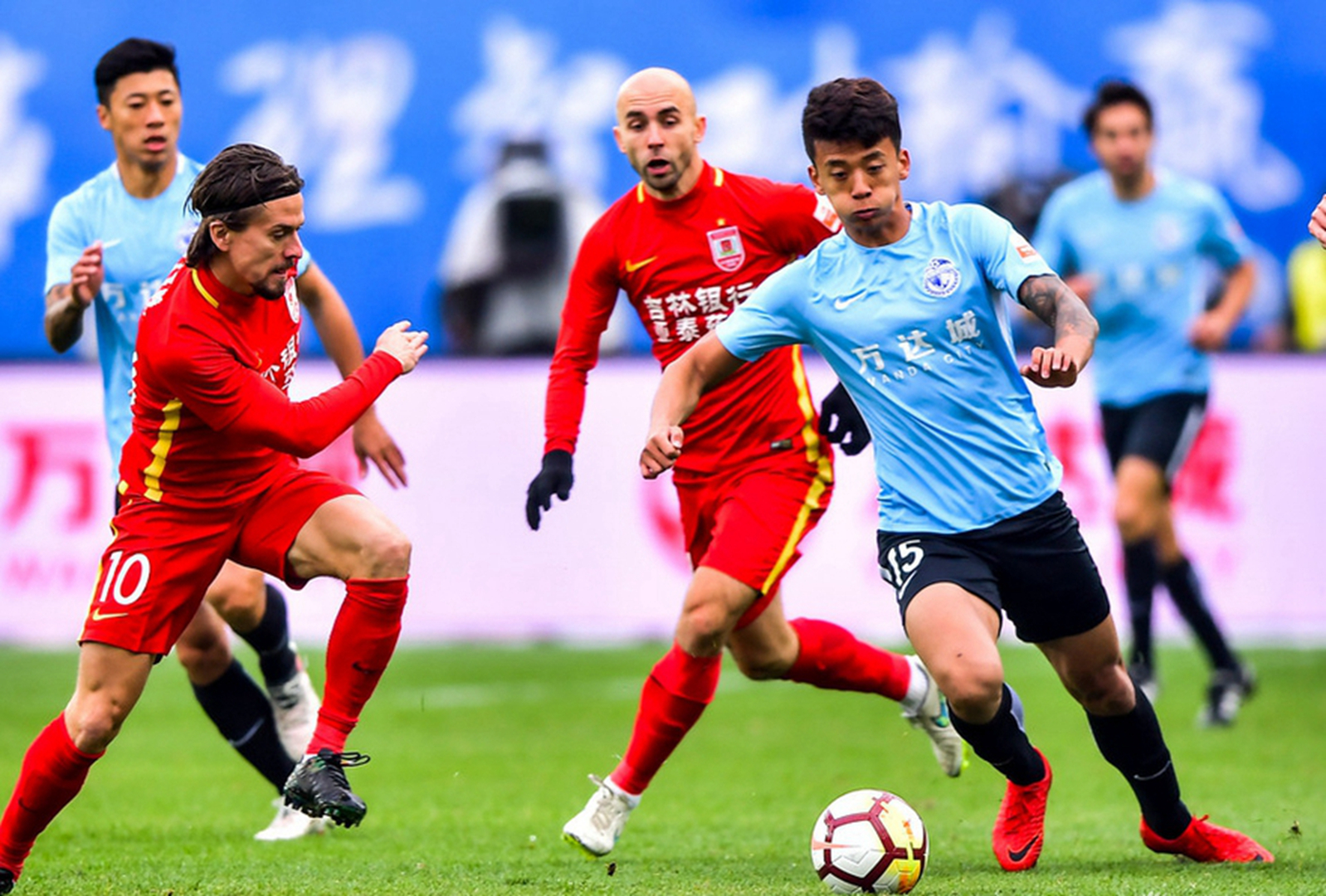 迈阿密热火发布备战花絮,窗口期复出首秀,中超任务艰巨,临场指挥获称赞的简单介绍 迈阿密热火发布备战花絮,窗口期复出首秀,中超任务艰巨,临场指挥获称赞的简单介绍