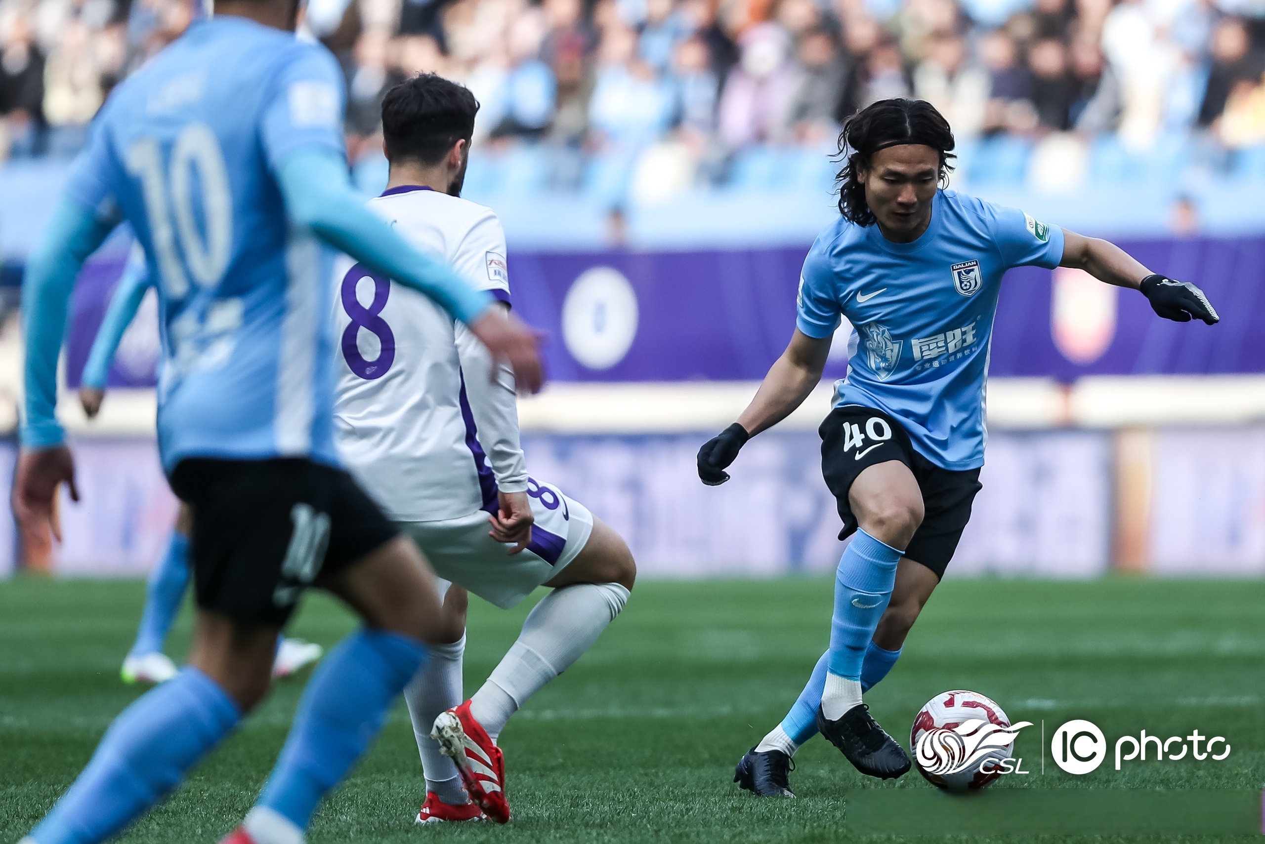 赛地聚焦——英超赛后热度飙升，法兰克福复出首秀，引发热议，年轻球员得到机会的简单介绍